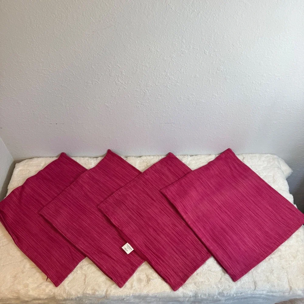 Crate & Barrel Lamont Hot Pink Ribbed Pillow Covers Set of 4 18x18 134-570
